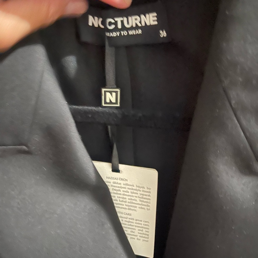NOCTURNE.‼️‼️ 
Women's Double-Breasted
Masculine Jacket - Picture 6 of 6